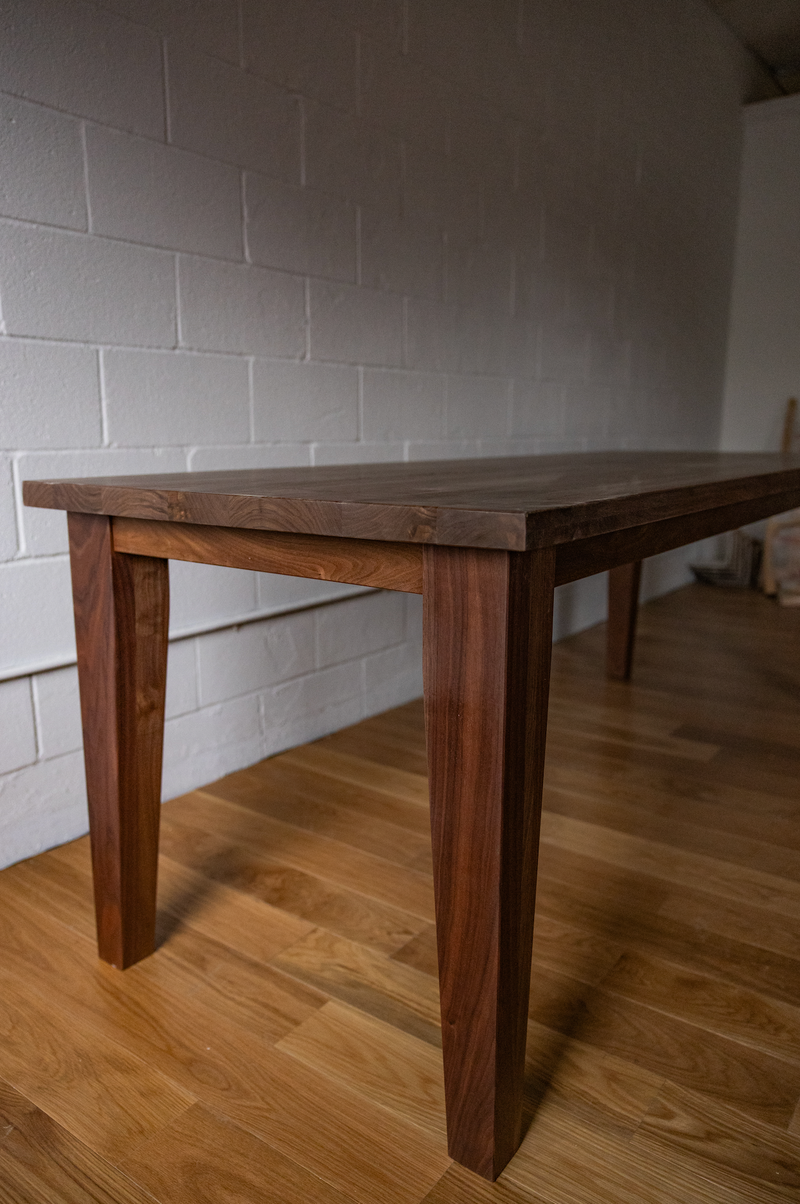 The Chunky Heidi Table