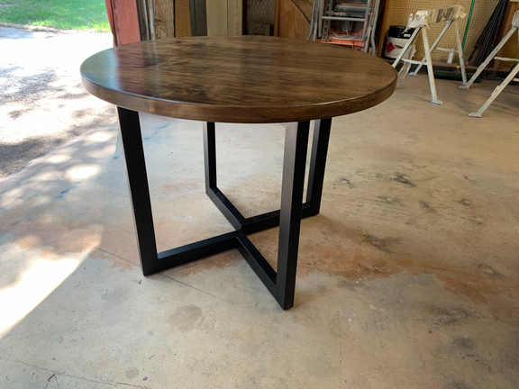 The Modern Maple Round Table - ironbyironwoodworks.com